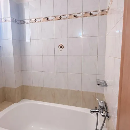 Estee Apartamento Faraí